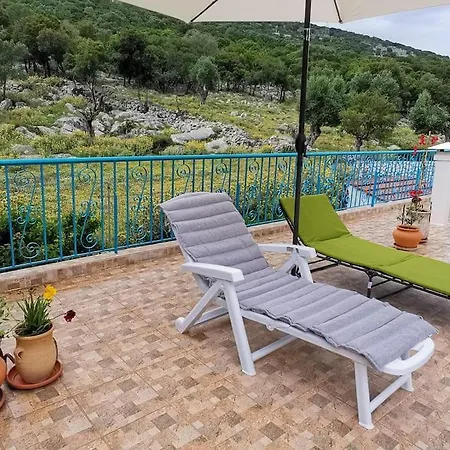 别墅 Lemon Tree Garden Near Mirtos Divarata