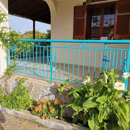 别墅 Lemon Tree Garden Near Mirtos *
