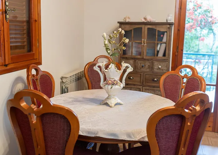 Lemon Tree Garden Near Mirtos Villa *