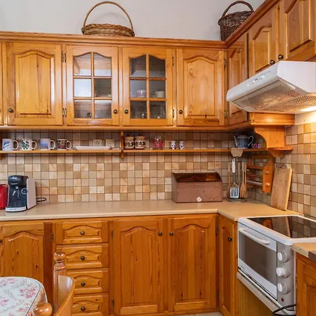 Lemon Tree Garden Near Mirtos 빌라 *